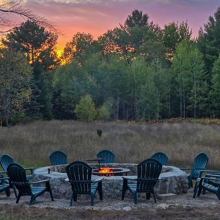 4 Seasons Bellaire Haven With Fire Pits And Game Room! Exterior photo